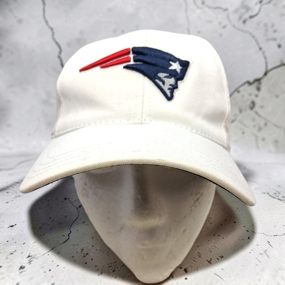 VTG Reebok New England Patriot Hat Y2K NFL Team Apparel Strapback Cap White OSFA